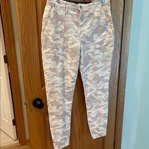 Knox Rose Camouflage Print Pants size 14 NWT